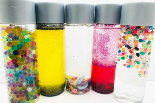 botellas sensoriales para niños hechas en casa DIY