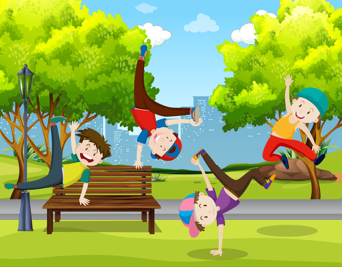 les enfants sautent dans le parc pratiquent le parkour
