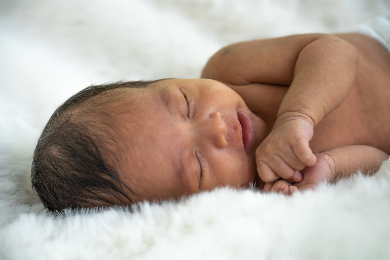 ¿Qué es el lanugo en los recién nacidos?