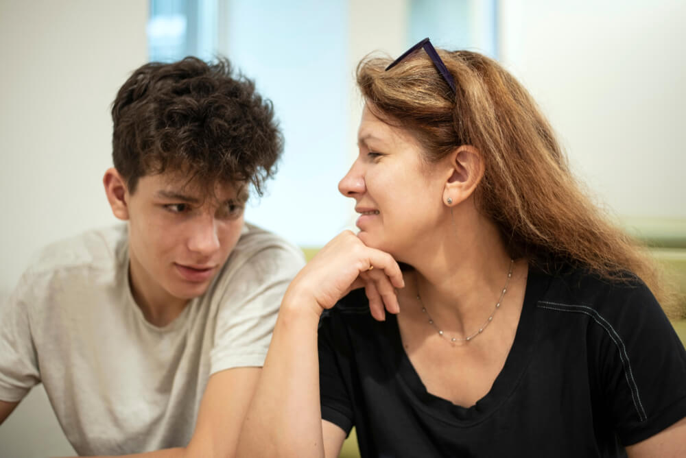 Dialogue entre mère et adolescent