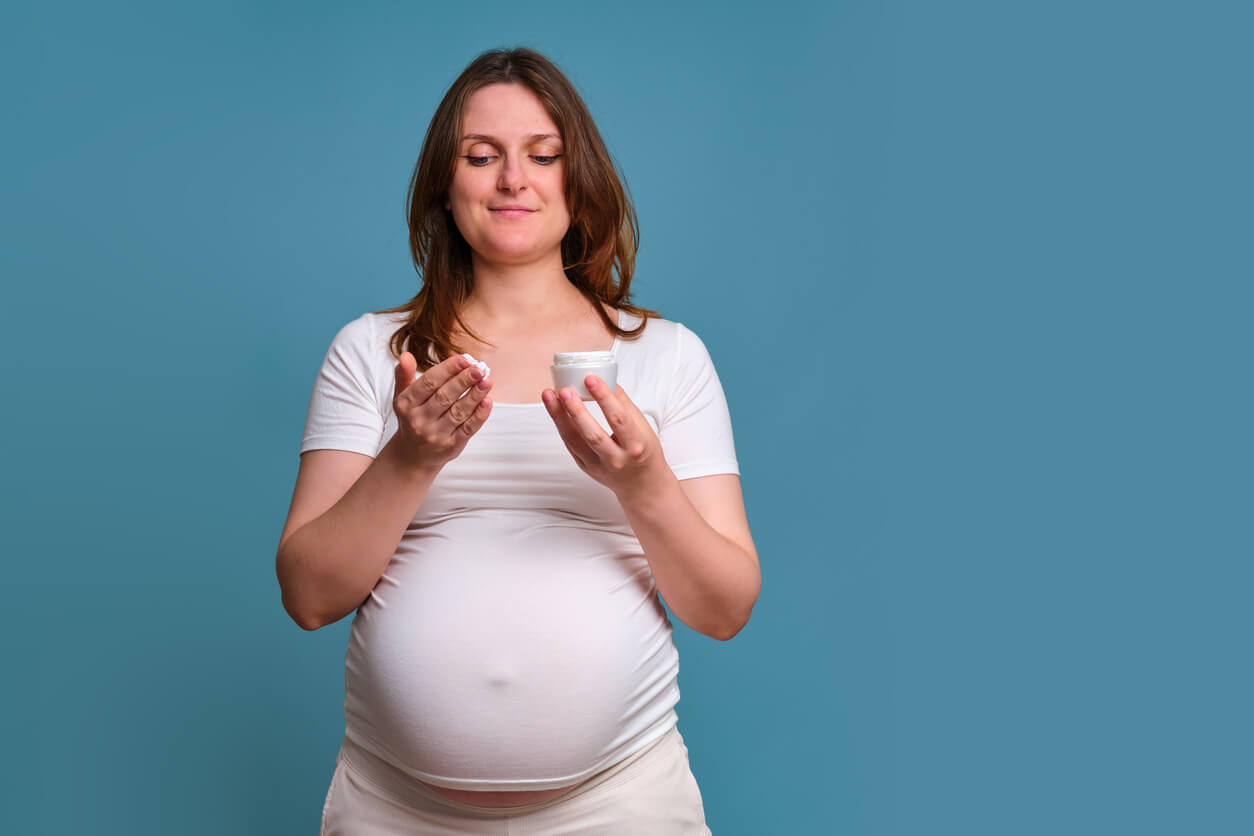 Cosméticos seguros en el embarazo para la piel y el cabello