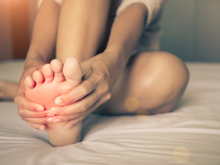 12 consejos para prevenir los calambres en pies y piernas durante el embarazo