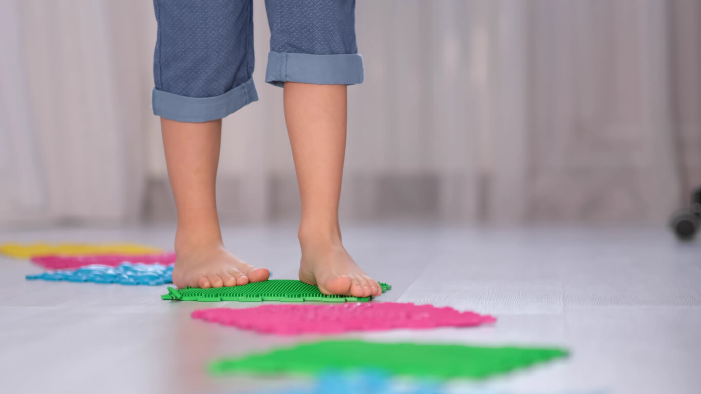 Problemas de mordida en los niños y su pisada: ¿cómo se relacionan?