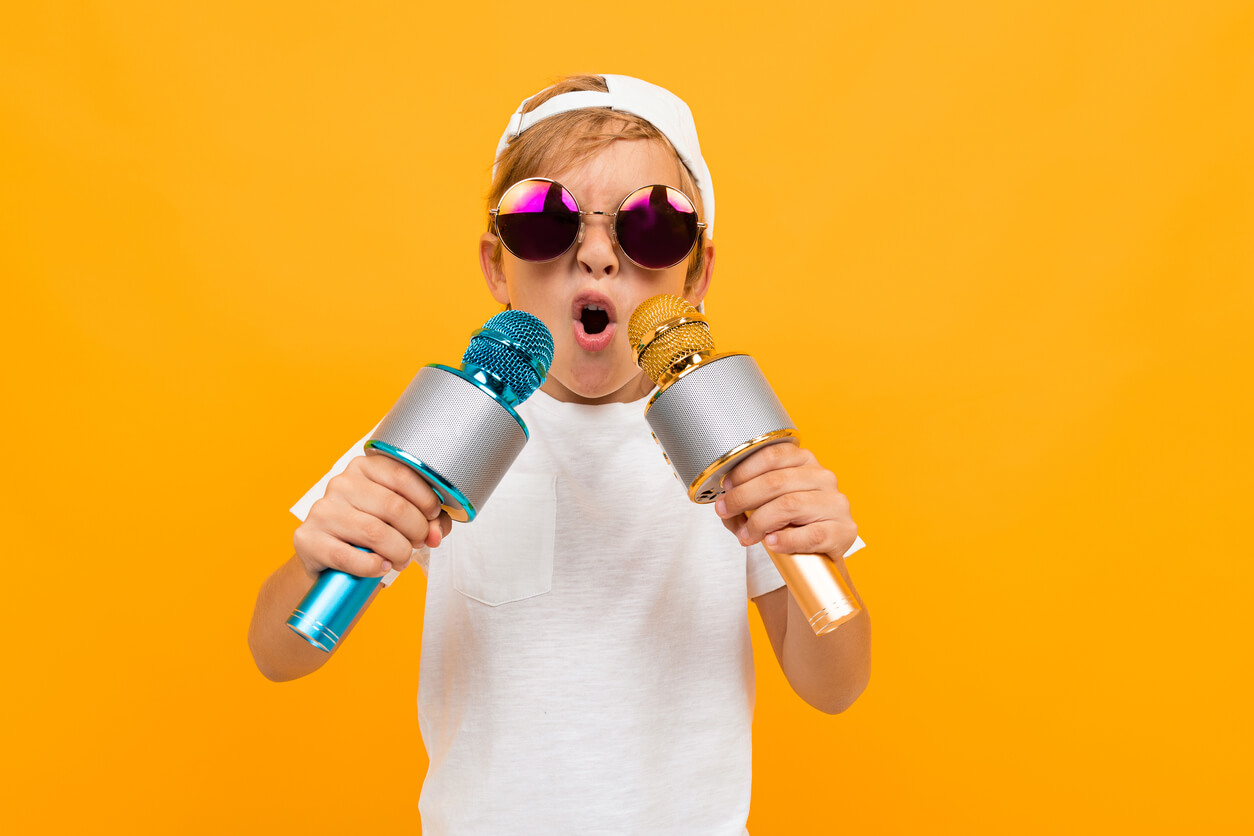 15 nombres de cantantes famosos para niños