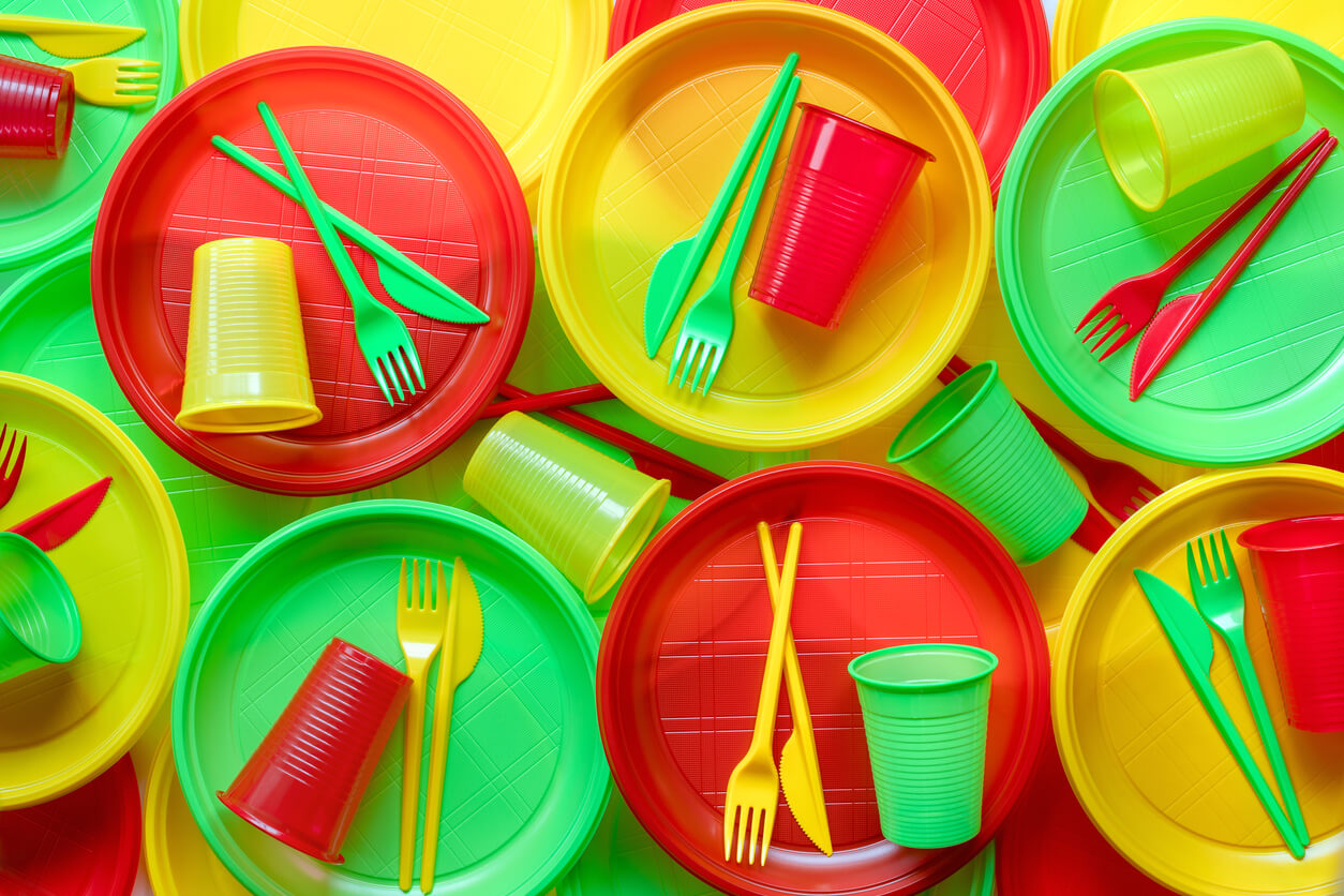 Knutselen met gerecycleerde borden