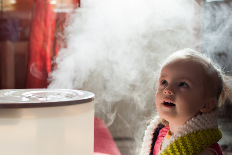 Humidificador o vaporizador: ¿qué es mejor para los niños?