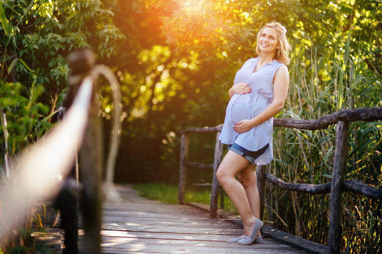 7 consejos para vestir en verano durante el embarazo