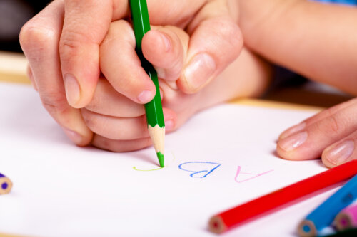 6 claves para enseñar a coger bien el lápiz