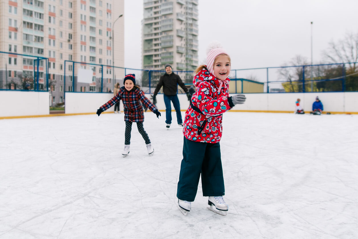 Winterplannen voor met de kinderen zoals schaatsen