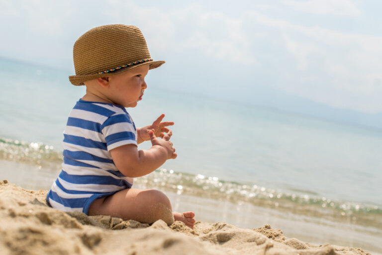Ropa de verano para bebé: 5 consejos y recomendaciones