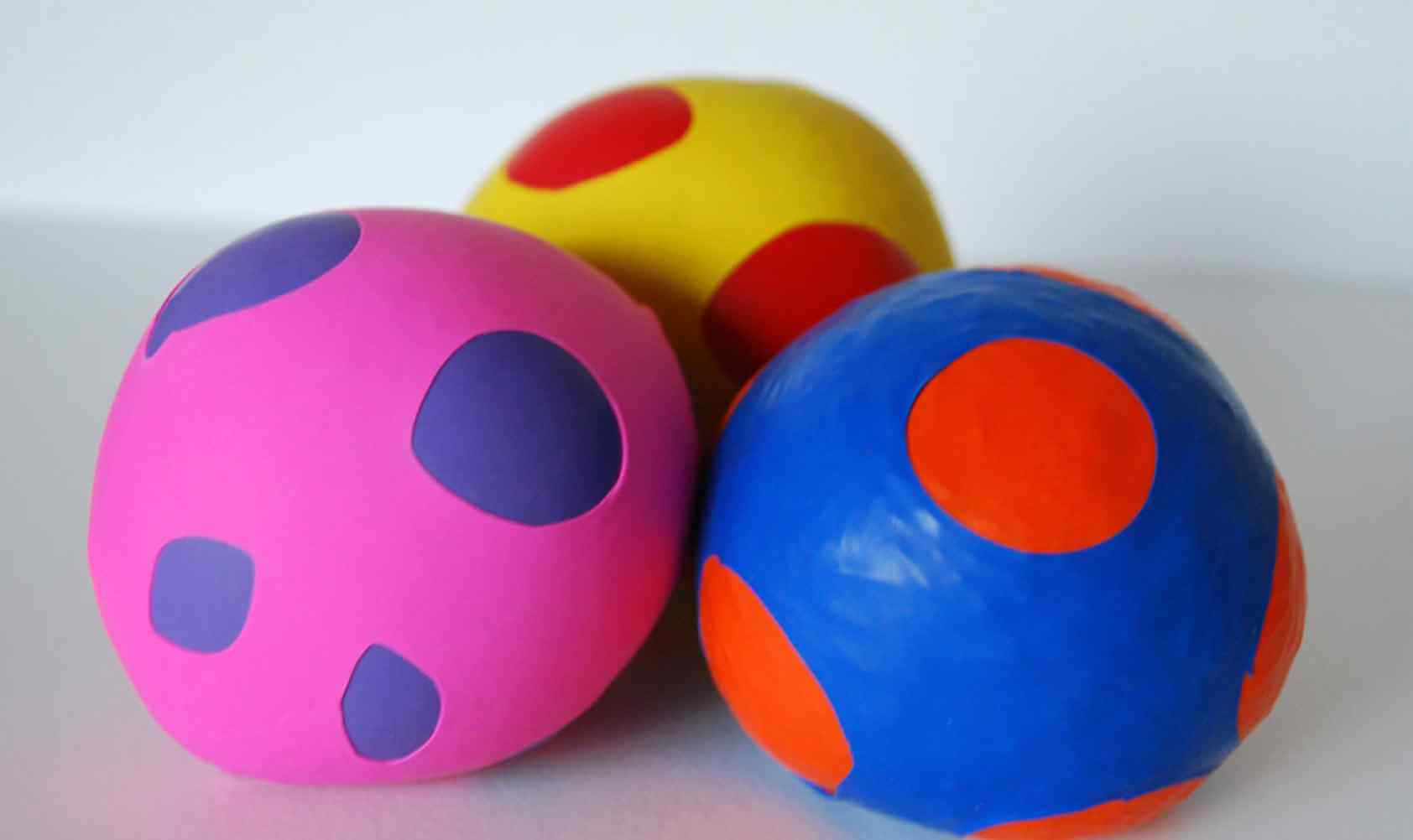 Ilmapalloista voi tehdä jongleerauspalloja.