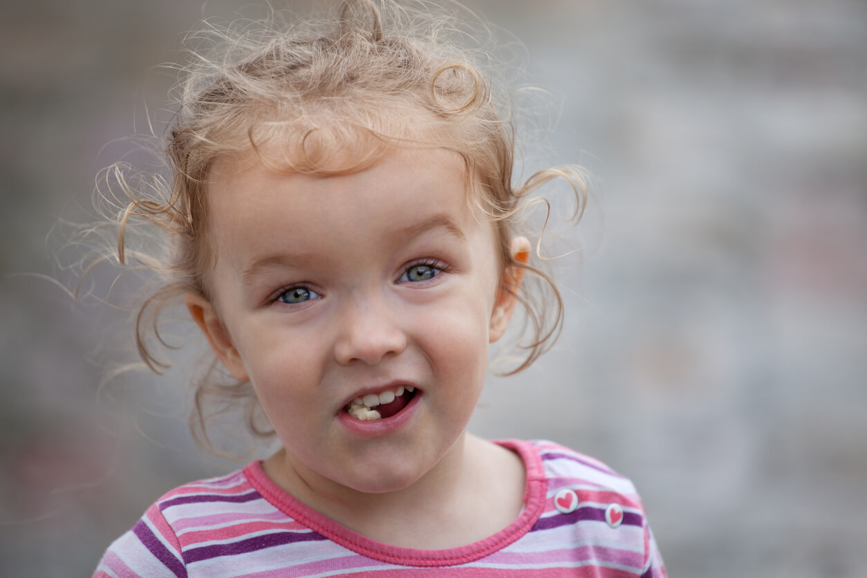 ¿Es bueno que los niños mastiquen chicles?