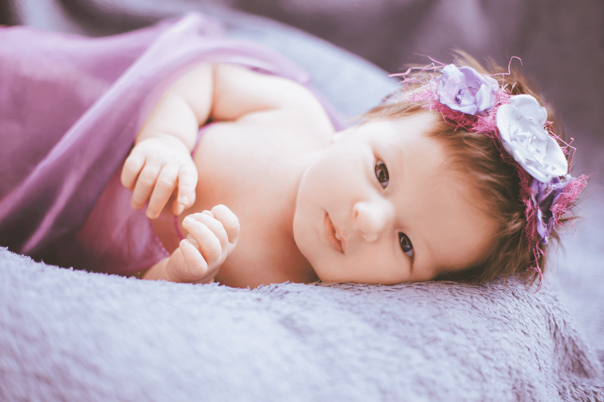 Nombres de bebé más populares en La Rioja para niños y niñas con su respectivo significado