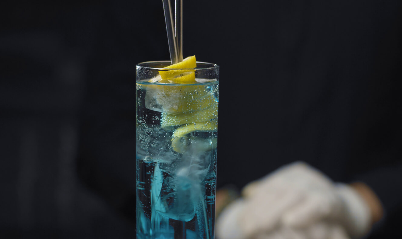 En jomfruelig blå lagunecocktail.