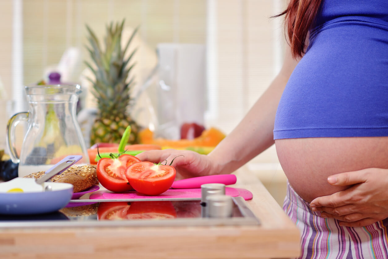 Beneficios de los tomates en el embarazo