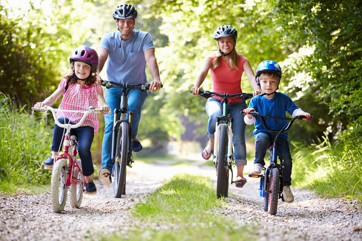faire du vélo en famille
