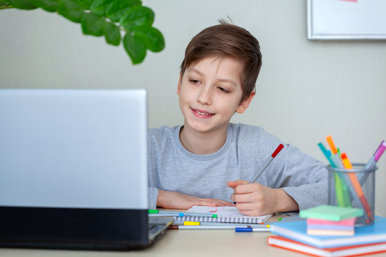 5 consejos para padres con hijos zurdos