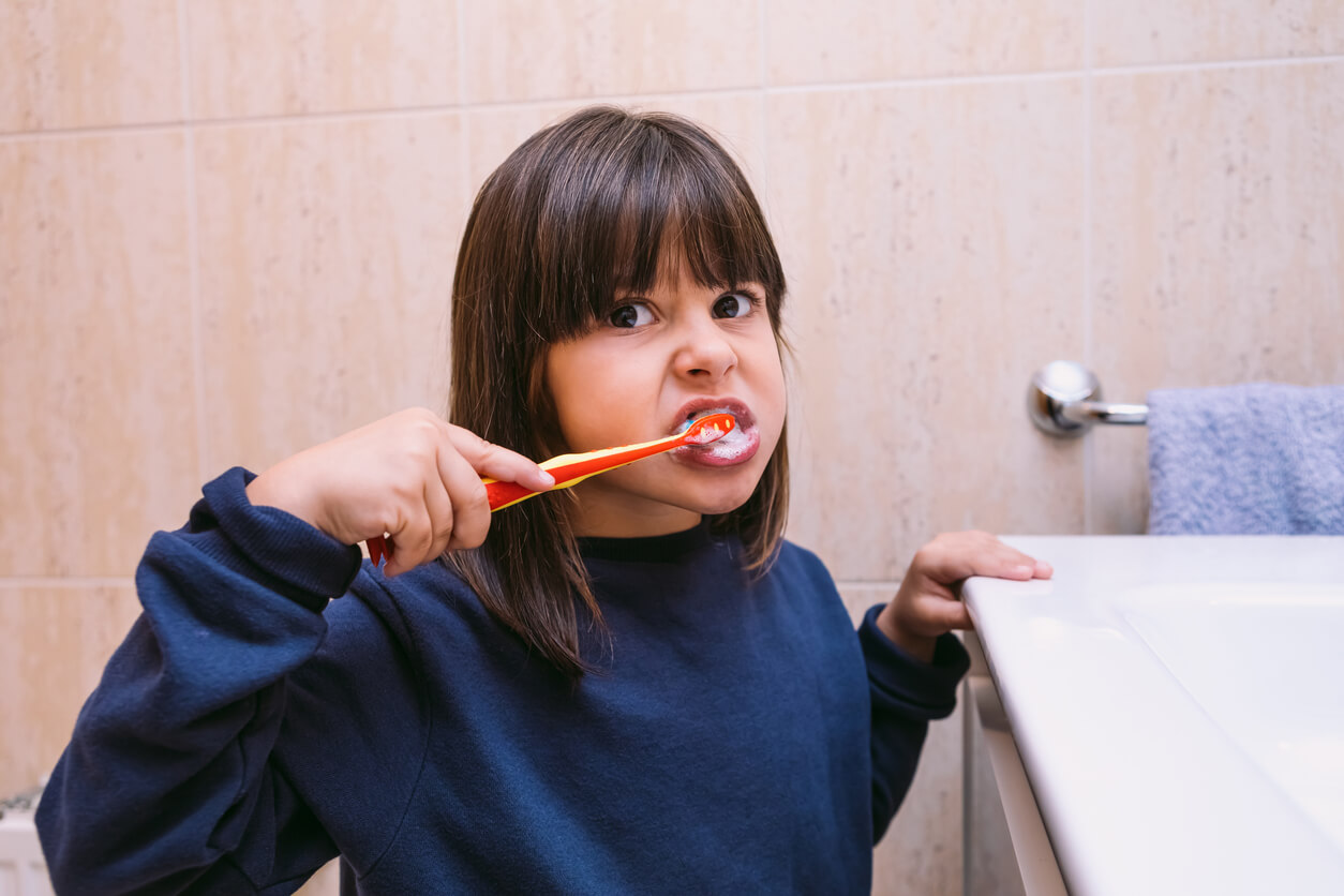 No quiere lavarse los dientes: cómo conseguir que los niños se cepillen todos los días