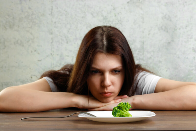 Cómo detectar un trastorno de alimentación en la adolescencia