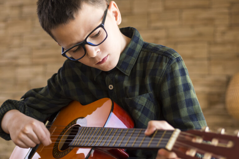 29 nombres para niños inspirados en canciones