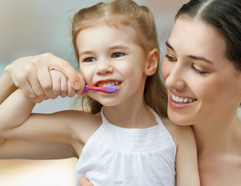 Guía para realizar un correcto cepillado dental en los niños