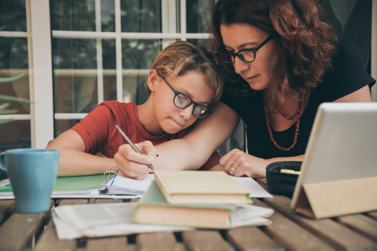 7 errores al hacer deberes con tus hijos