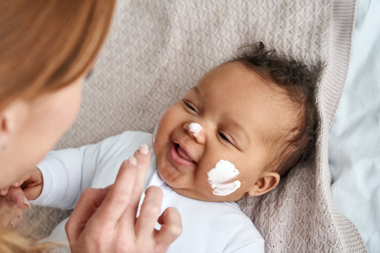 Cosmética infantil: imprescindibles para el cuidado de la piel de tus hijos