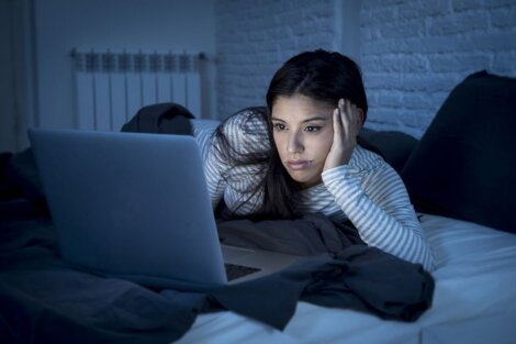 ¿Por qué los adolescentes se duermen tan tarde?