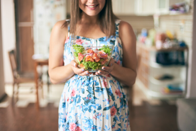 Tips para aumentar el consumo de hierro y calcio en las embarazadas veganas
