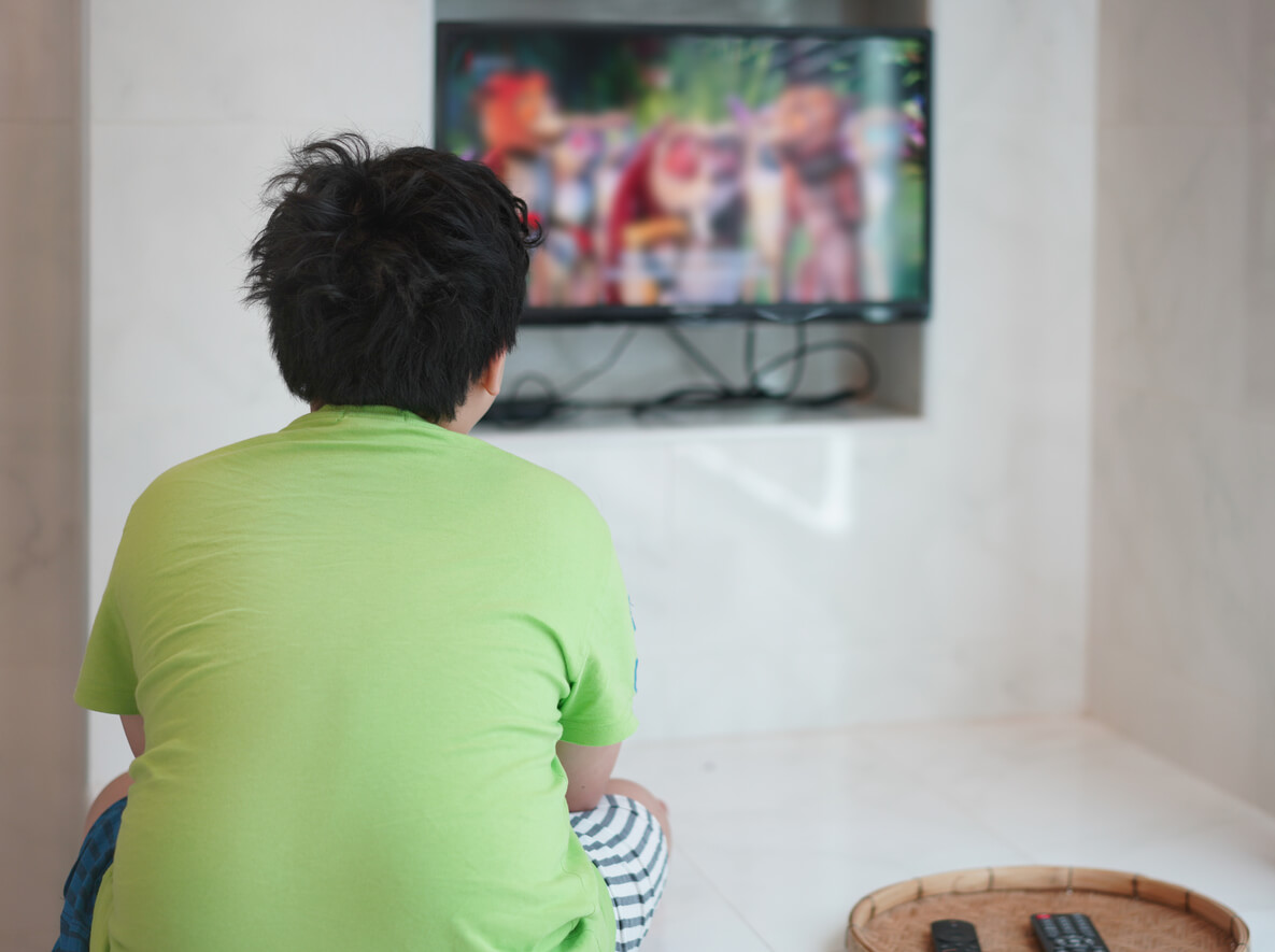 A child watching TV.