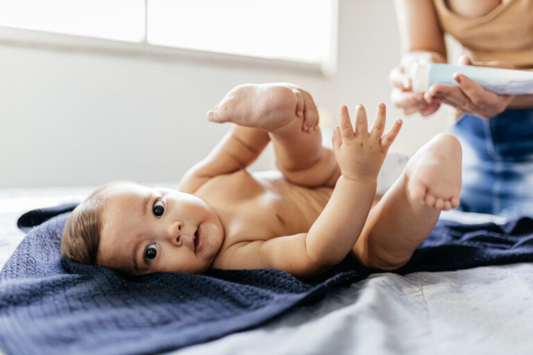 Escoceduras en bebés: cómo prevenirlas y tratarlas