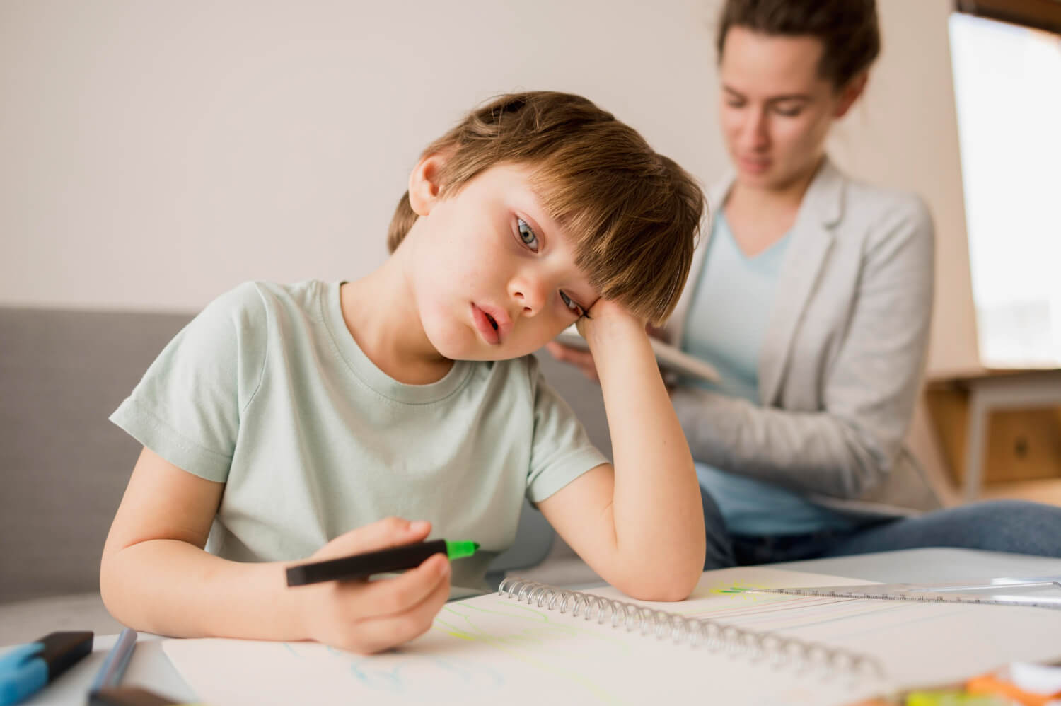 ¿Cómo saber si mi hijo tiene TDAH o solo es distraído?