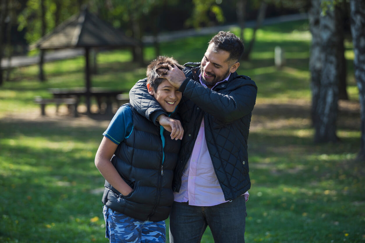 Por qué los padres no deben ser amigos de sus hijos