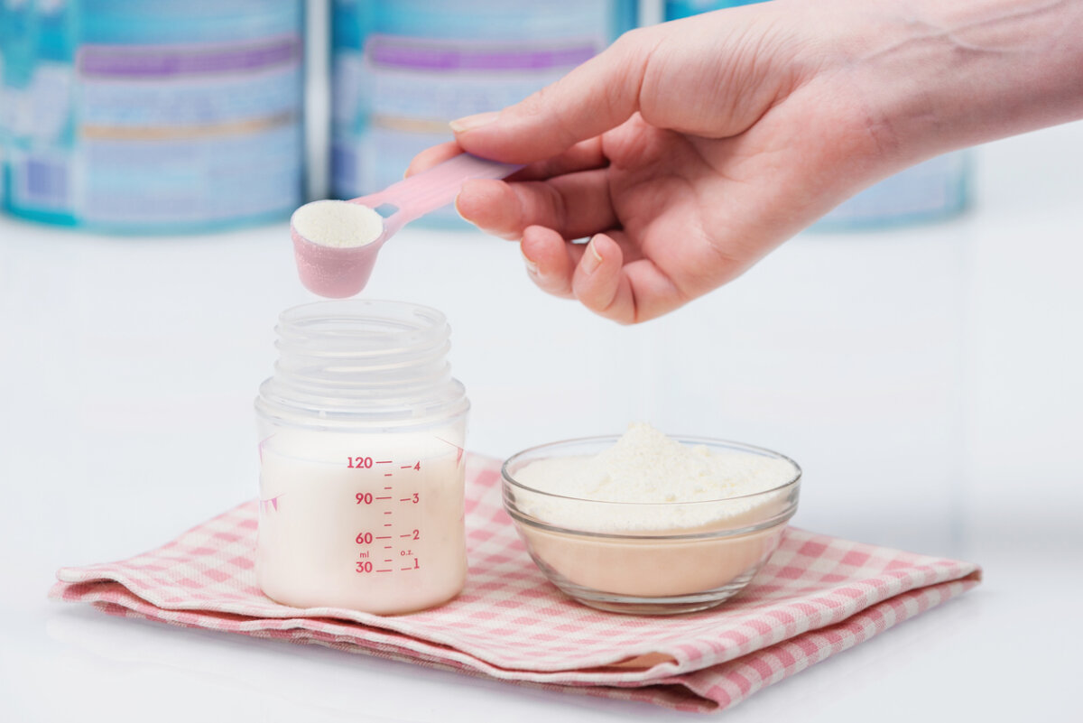 Añadir cereales en el biberón de tu bebé, ¿es recomendable?