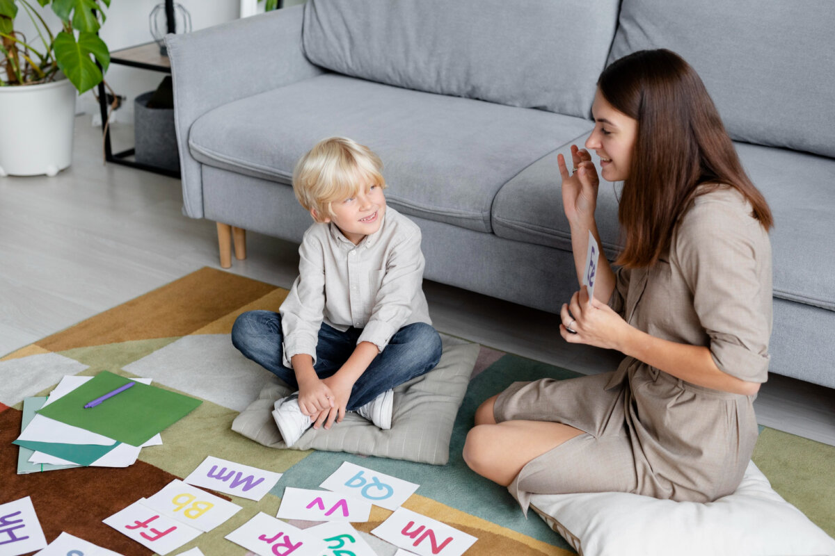 Caja de sonidos Montessori: aprendiendo sobre los fonemas