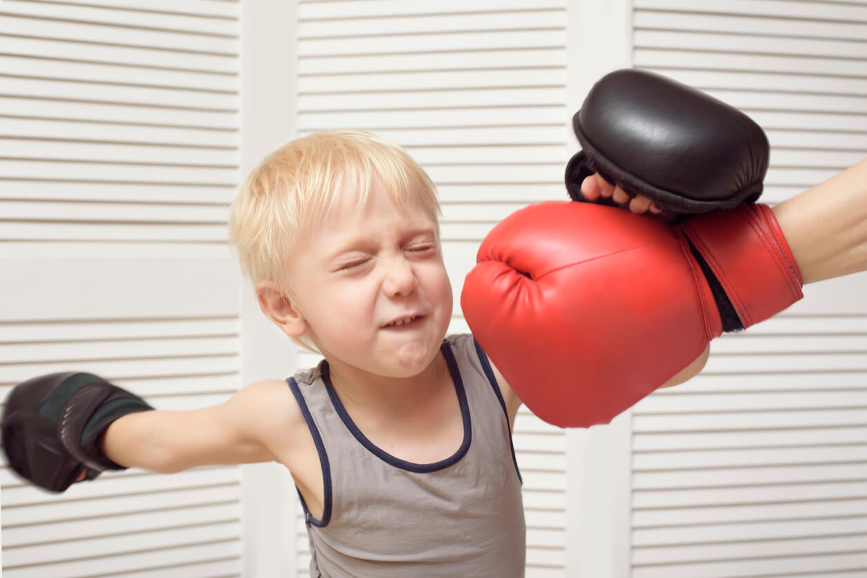 ¿Qué hacer si mi hijo se golpea la boca? Guía para padres