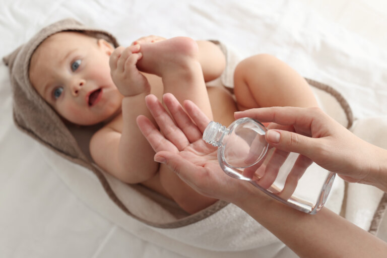 ¿Qué es el linimento y cómo beneficia a la piel de los bebés?