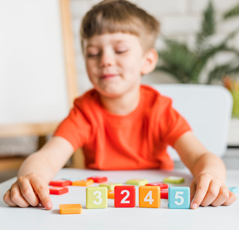 Matemáticas Montessori: ¿qué son y cómo enseñarlas?