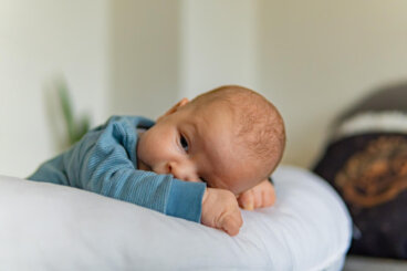 ¿Qué hacer si mi bebé tiene muchos gases y no puede dormir?