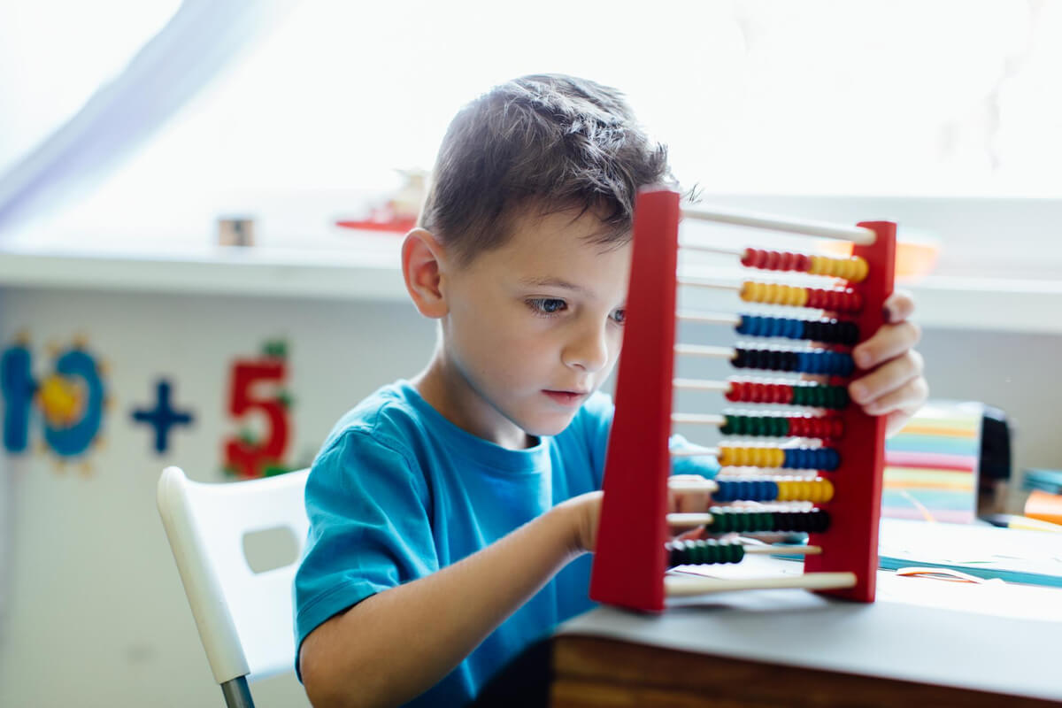 Ejercicios para ayudar a los niños a sumar